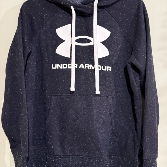 Under Armour Black Sweatshirt with Iconic Logo - Picture 2 of 5